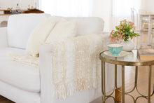 Load image into Gallery viewer, Madreselva 1: Bed scarf and cover pillows set