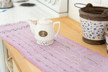 Load image into Gallery viewer, Jacarandá 7: Table runner
