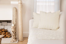 Load image into Gallery viewer, Madreselva 2: Bed scarf